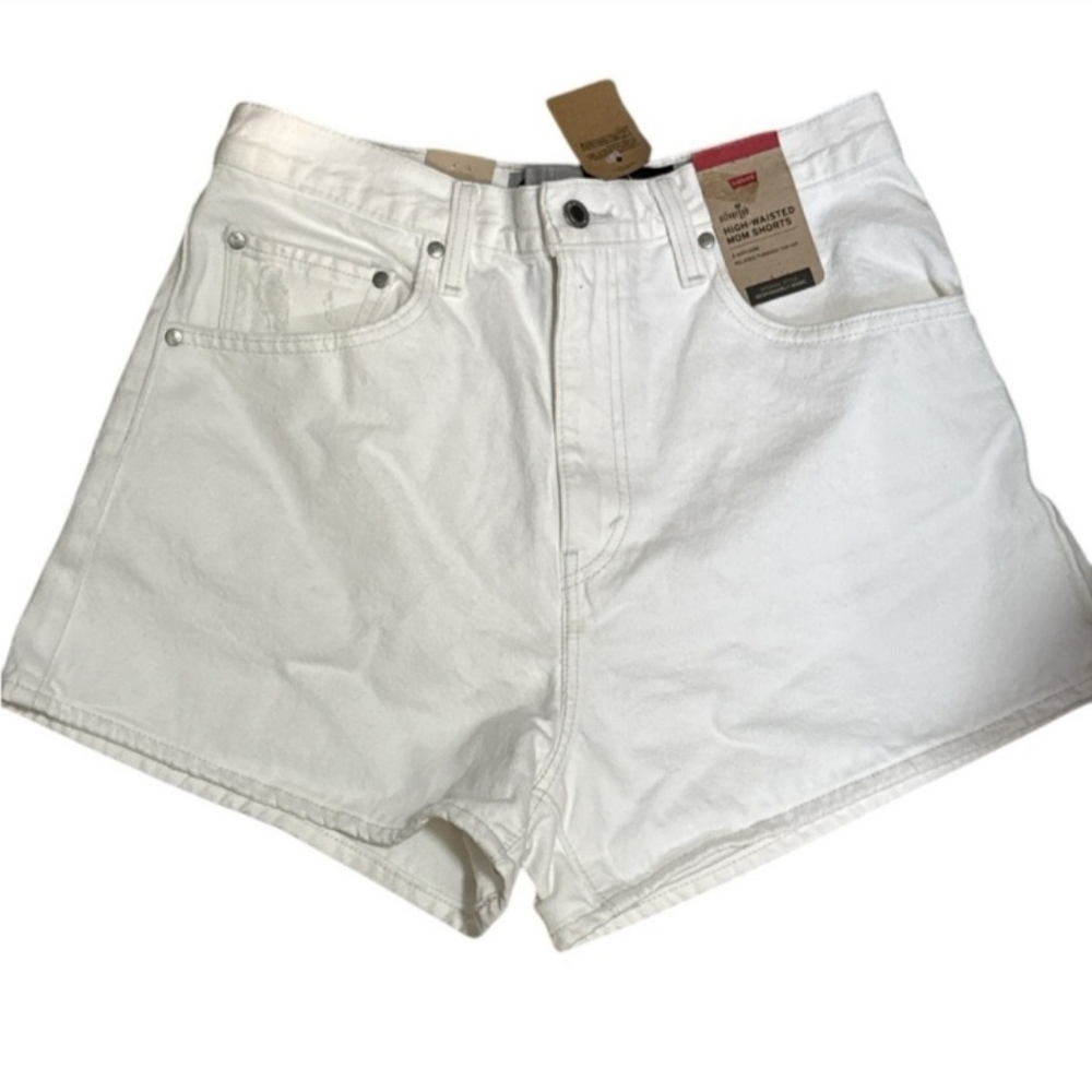 LEVI’S NWT SILVER TAB HIGH WAISTED MOM SHORTS SIZE 31